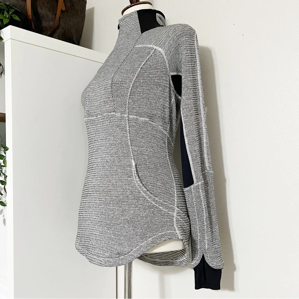 Lululemon Base Runner 1/2 Zip Heathered‎ Herringbone Heathered Black White